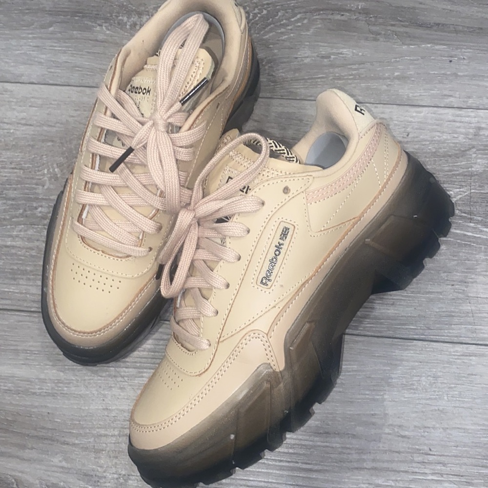 Reebok Cardi B Club c